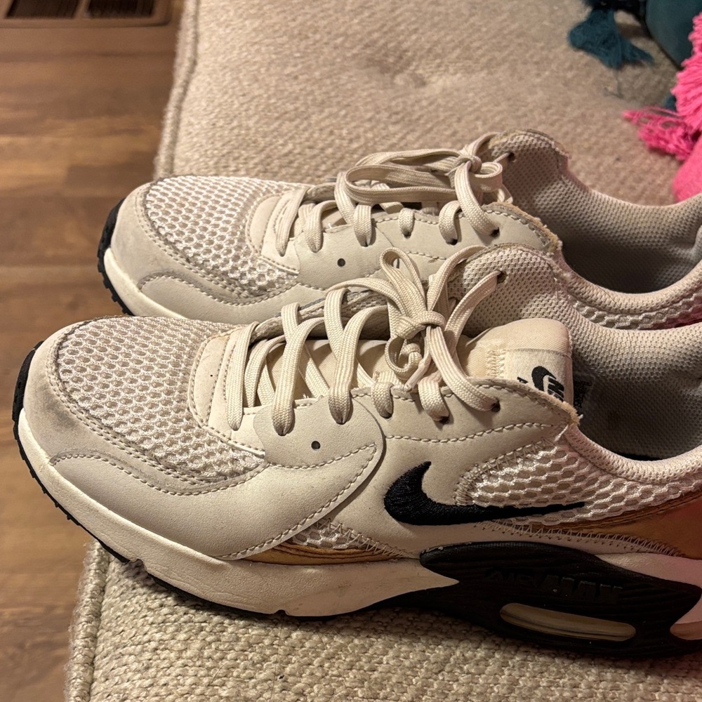 Nike Cream and Black Air Max Sneakers